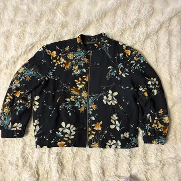 새상품급 ZARA Trafaluc 꽃무늬 집업 자켓 L 사이즈