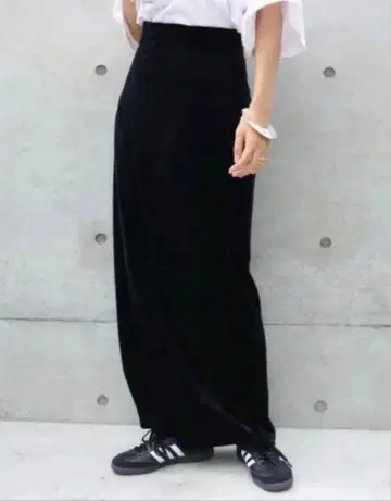 [ 새상품 ] aere high waist velours skirt