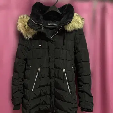ZARA 퍼 포함 블랙 페이크 다운 자켓 XS