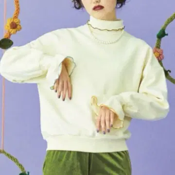 poppy 아사기니뇨 맨투맨