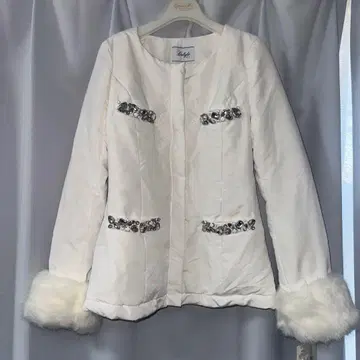 Delyle NOIR 비쥬 장식 다운 코트 헤이세이 갸루