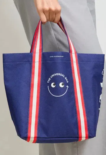 ANYA HINDMARCH 스마일리 페이스 에코백