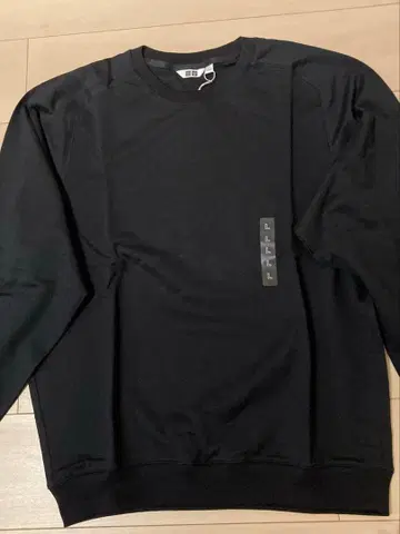 [ 미사용 ] UNIQLO U 라이트웨이트 스웨트 셔츠