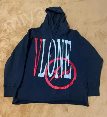 VLONE 후드티 L 사이즈 미사용 새상품
