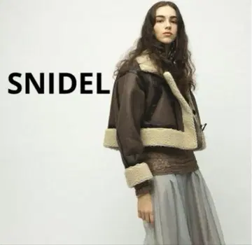 재인하 새상품급 snidel ALPHA B-3 숏 자켓