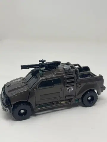 트랜스포머 N.E.S.T. 브론 리벤지 피규어