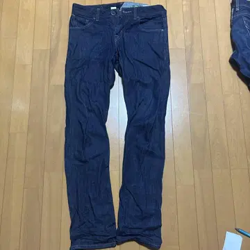 Volcom 다크 블루 슬림핏 데님