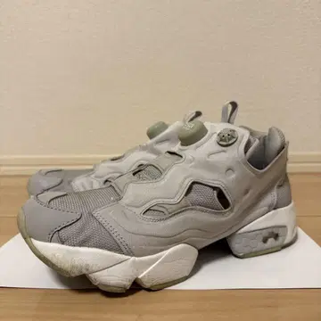 Reebok Instapump Fury 그레이 23.5