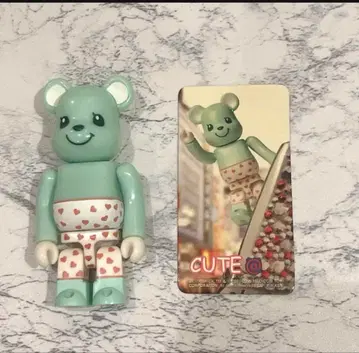 새상품급 베어브릭 곰 블루 팬츠