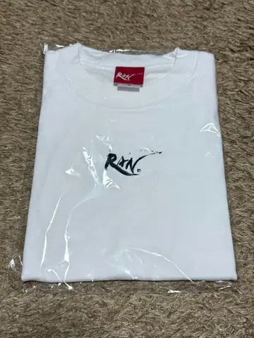 타카하시 아이 T셔츠 RAN 로고 화이트