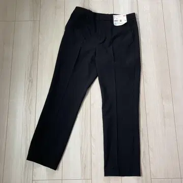 새상품 유니클로 감동 팬츠 블랙 허리 70cm