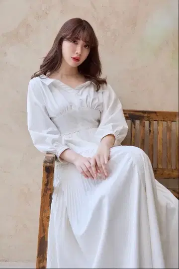 Her lip to Pleated Open Shirt Dress