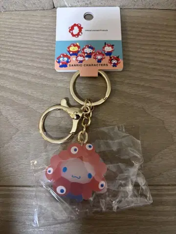 산리오 미야쿠미야쿠 콜라보 클리어 키링 시나모롤 시나몬