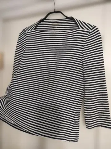 새상품급 kate spade 케이트 스페이드 보트넥 보더 티셔츠 XS