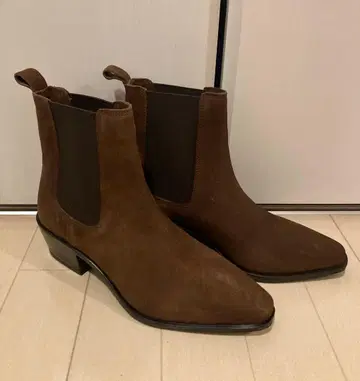 ZARA 스웨이드 숏부츠