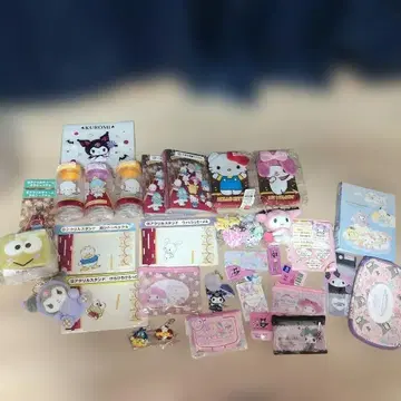 캐릭터 굿즈 세트 약 25점 헬로키티 쿠로미 마이멜로디