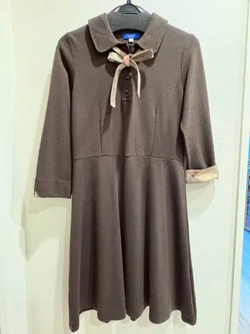 새상품급 BLUE LABEL CRESTBRIDGE 니트 원피스