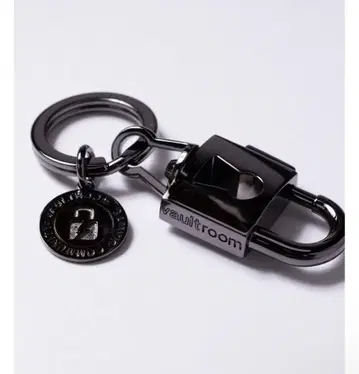 vaultroom PADLOCK KEY HANGER / BLACK