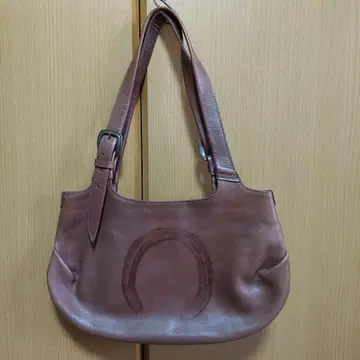 브라운 가죽 숄더백 말발굽