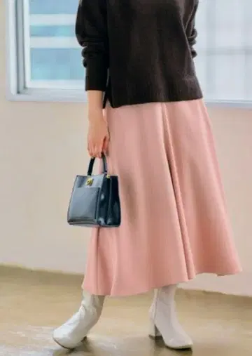 COHINA 드레이프 세미 플레어 스커트