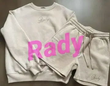 Rady 맨투맨 상하의 세트 밀크티 베이지
