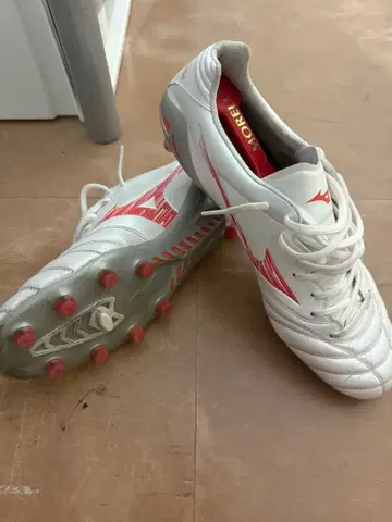축구 스파이크 MIZUNO 모나르시다 네오 3 PRO