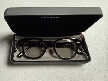 YUICHI TOYAMA 컬러 렌즈 안경