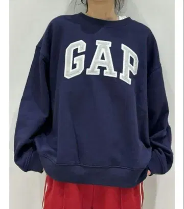 GAP 로고 플리스 스웨트 셔츠