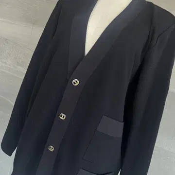 새상품급 페라가모 가디건