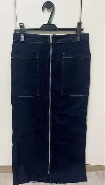 ZARA 다크 데님 지퍼 타이 스커트