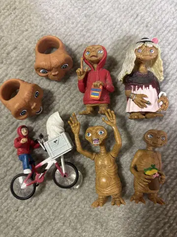 E.T. 피규어 세트 7체 자전거 포함