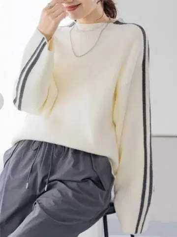 7게이지 라인 배색 풀오버