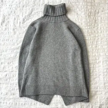 뮤즈 두지엠 클라세 JADE 터틀넥 풀오버 그레이