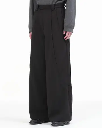 GOAT ESSENCE TUCK WIDE PANTS 사이즈 2