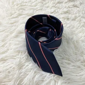 유니클로 jwa 실크 넥타이 네이비 스트라이프
