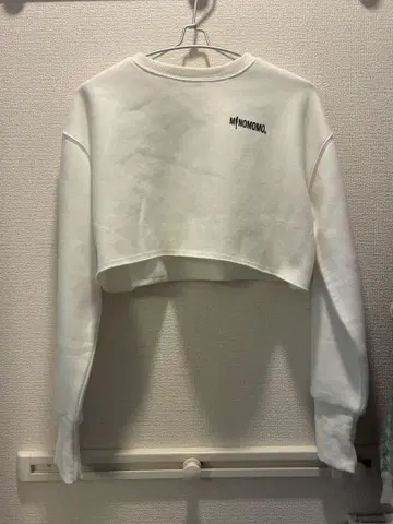 MINOMOMO 트레이닝복 화이트 헬스장