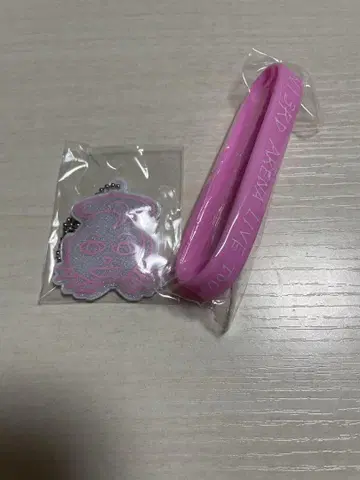 INI XQUARE 토이 캡슐