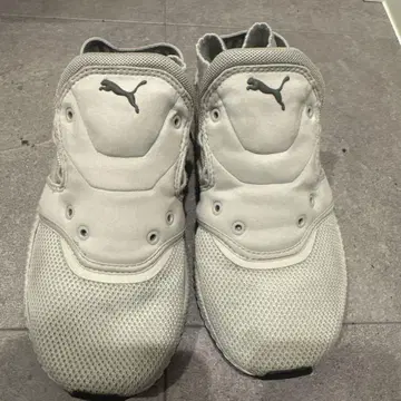 Puma 스니커즈 그레이 24.5cm