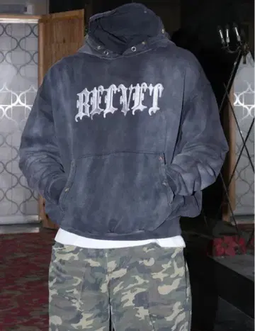 BELVET 블랙 후드티