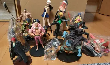 이번 주 목요일까지. ONE PIECE 피규어 묶음 판매 (박스 없음)