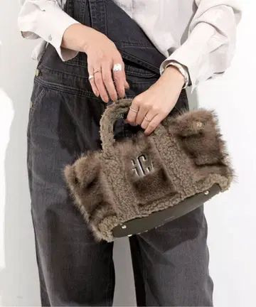 GOOD GRIEF! GCA EMB FAUX FUR PINT TOTE