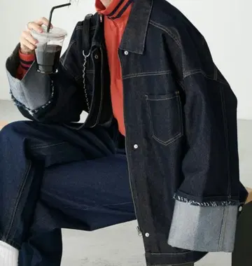 턴백 스티치 슬리브 지퍼 데님 자켓 네이비