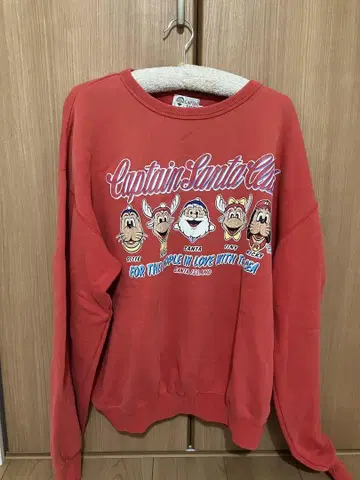 CAPTAIN SANTA 트레이닝복