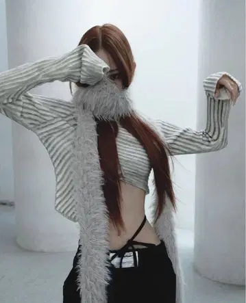theredthread S asymmetric knit hoodie