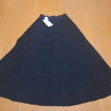 ZARA 울 플레어 스커트 M 사이즈