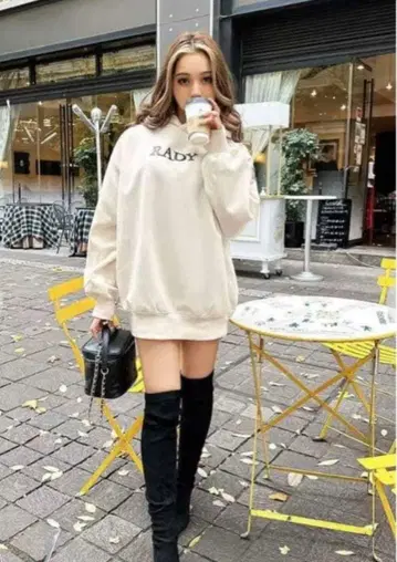 Rady 후드 부착 오버 사이즈 후드티 크림색