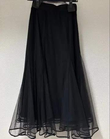 블랙 플레어 스커트 튤