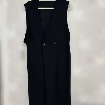 블랙 더블 버튼 베스트 프릴 포함