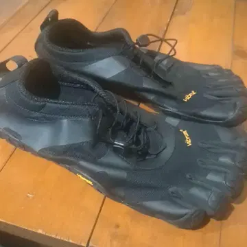 비브람 파이브핑거스 Vibram FiveFingers