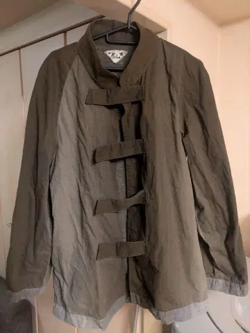 Motive 쿵푸 자켓 L 모티브